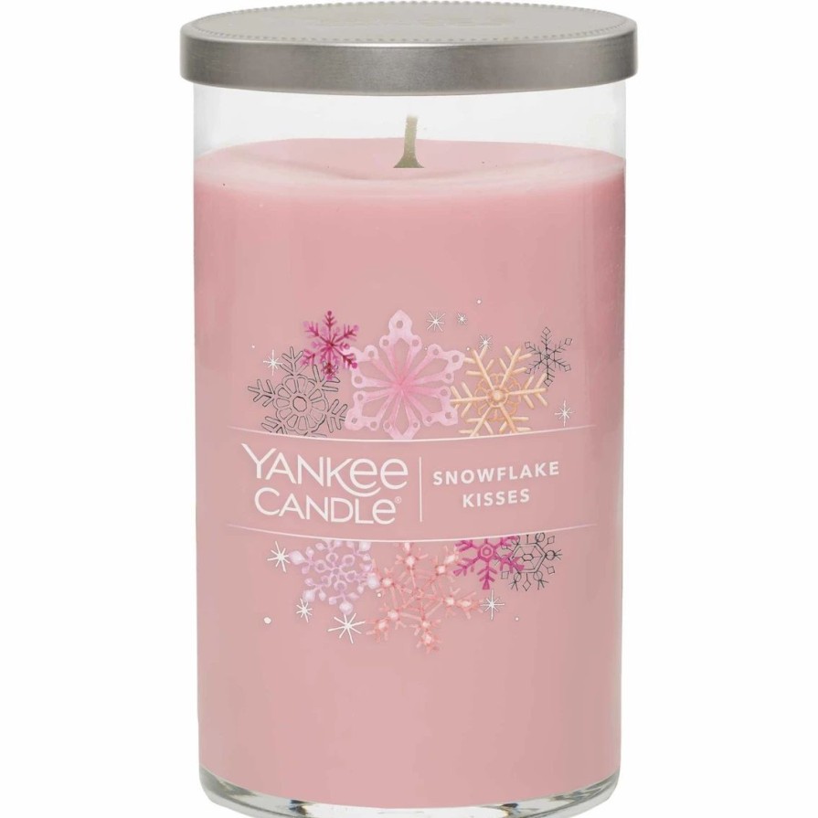 Home Decor * | Best Sale Yankee Candle Snowflake Kisses Signature Medium Pillar Candle