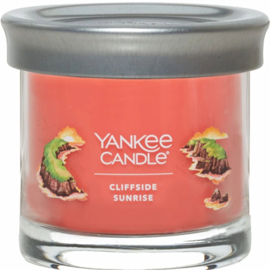 Home Decor * | Hot Sale Yankee Candle Cliffside Sunrise Signature Small Tumbler Candle